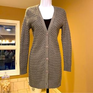 Joan Vass gray wool herringbone knit long cardigan sweater. Size Medium